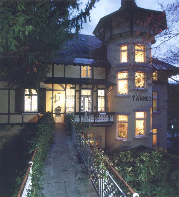 Hotel Tanneck Баден-Баден Екстериор снимка