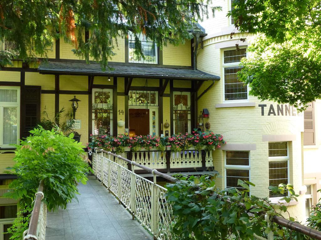 Hotel Tanneck Баден-Баден Екстериор снимка